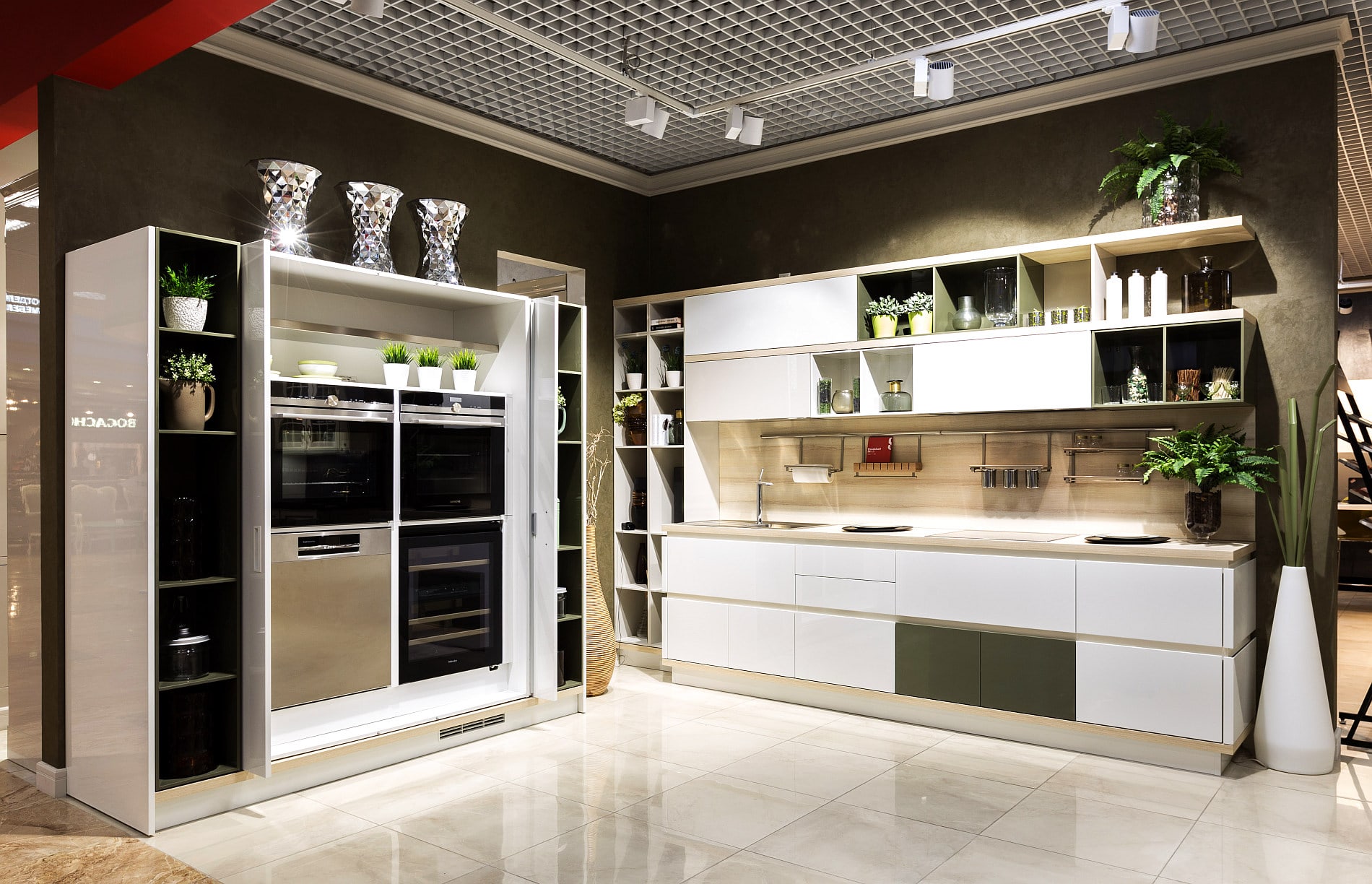 Салон итальянских кухонь SCAVOLINI в ТЦ "Гранд"