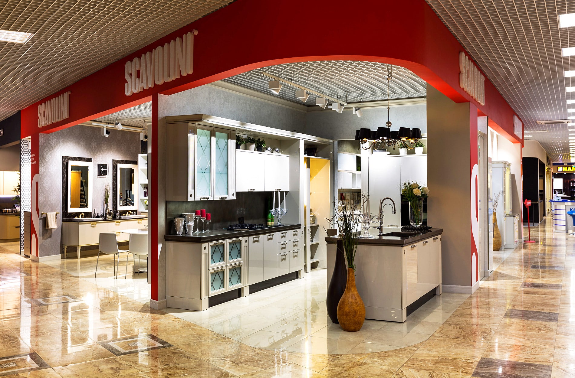 Салон итальянских кухонь SCAVOLINI в ТЦ "Гранд"